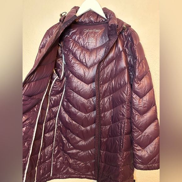 Calvin Klein Packable Lightweight Down Purple Puffer Long Hooded Jacket Winter - Picture 6 of 14